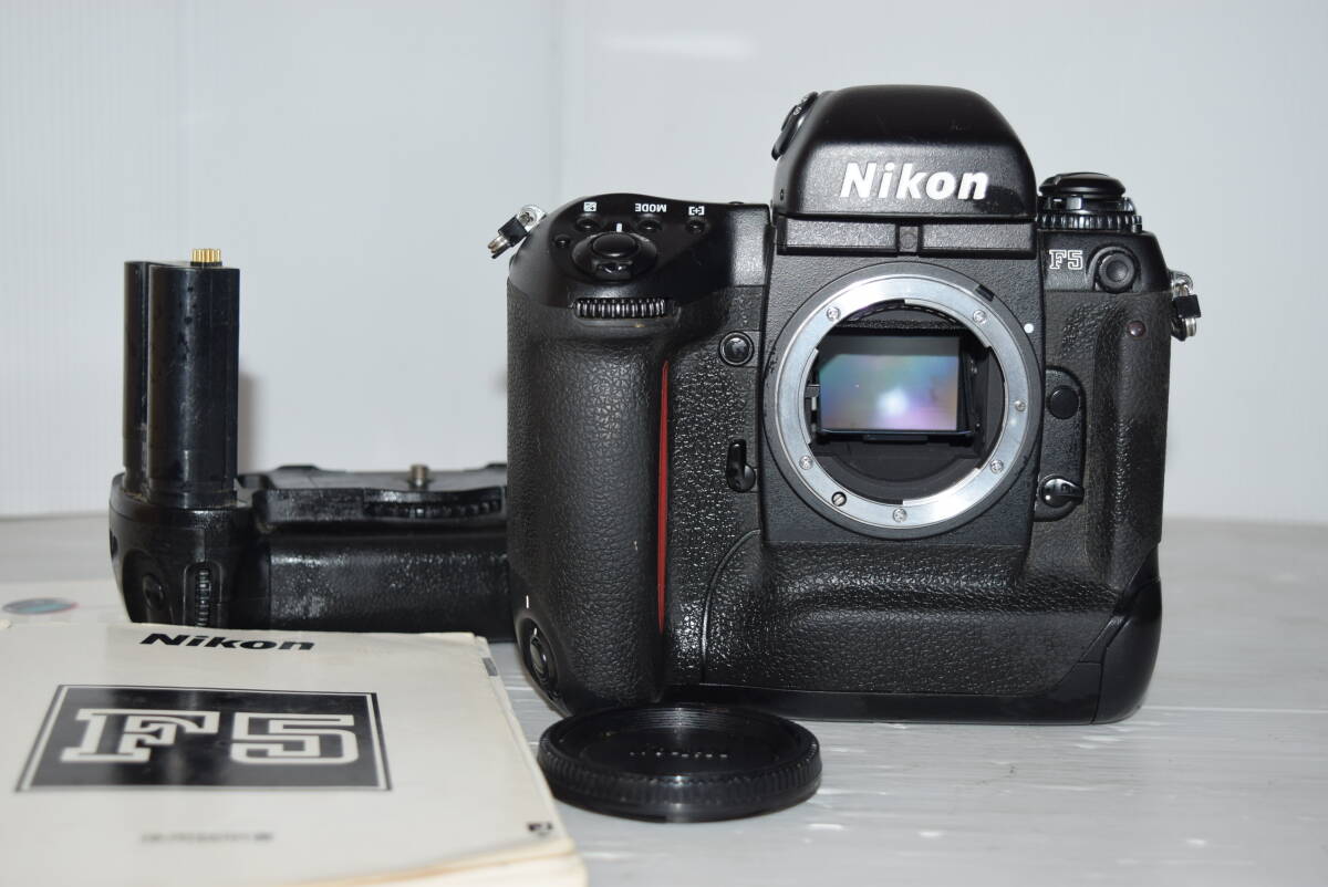 M 通電確認済 Nikon F5 ニコン 一眼レフ フィルムカメラ ボディ 説明書 付属品拍卖