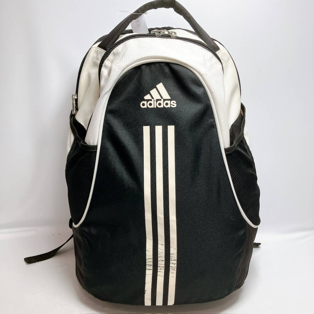 D1483○ adidas アディダス リュックサック バックパック スポーツ ナイロン ブラック 黒 ホワイト 白 メッシュポケット 拍卖