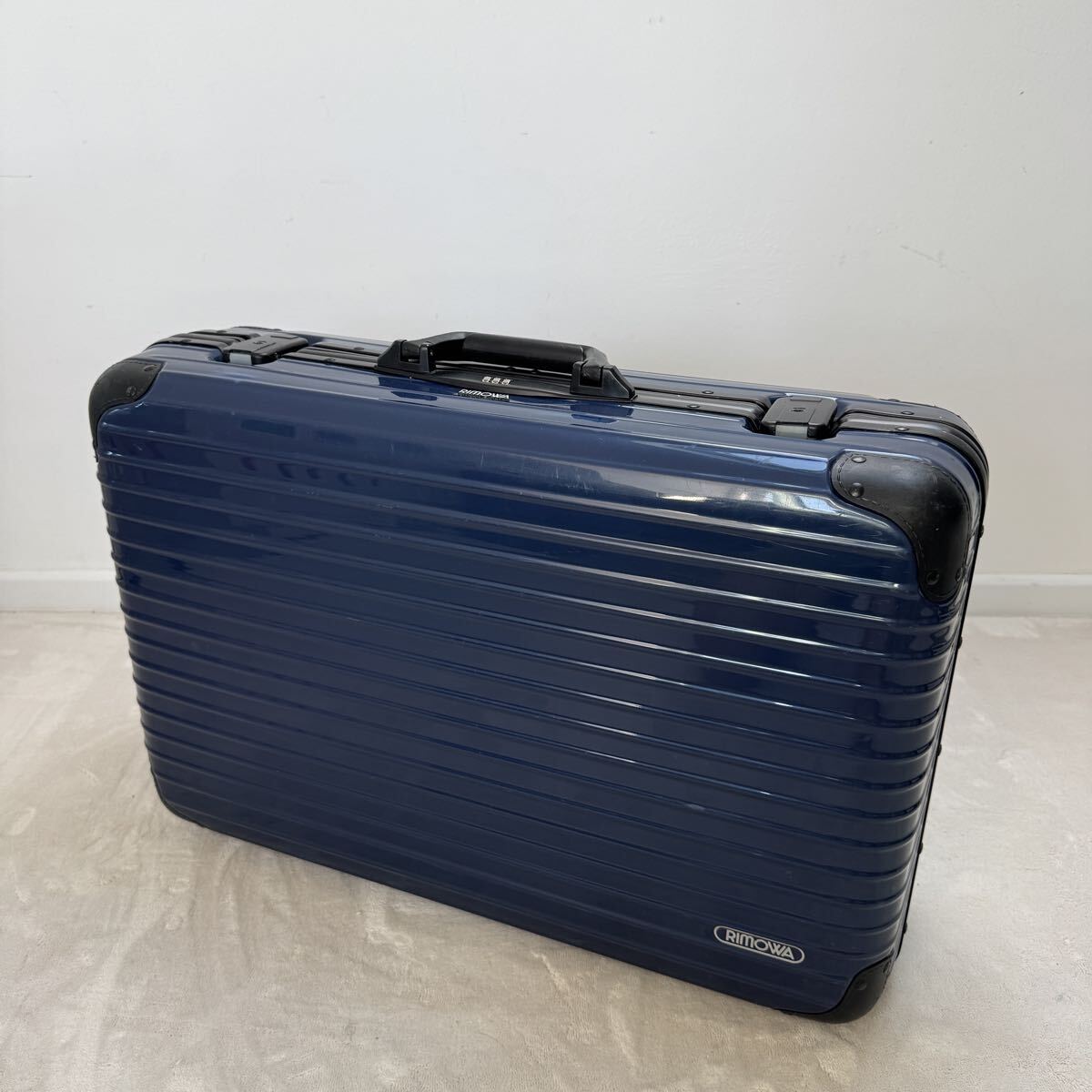 RIMOWA Samba Nova ヴィンテージ アタッシュケース グロスブルー 鍵付 41L Made in Germany拍卖