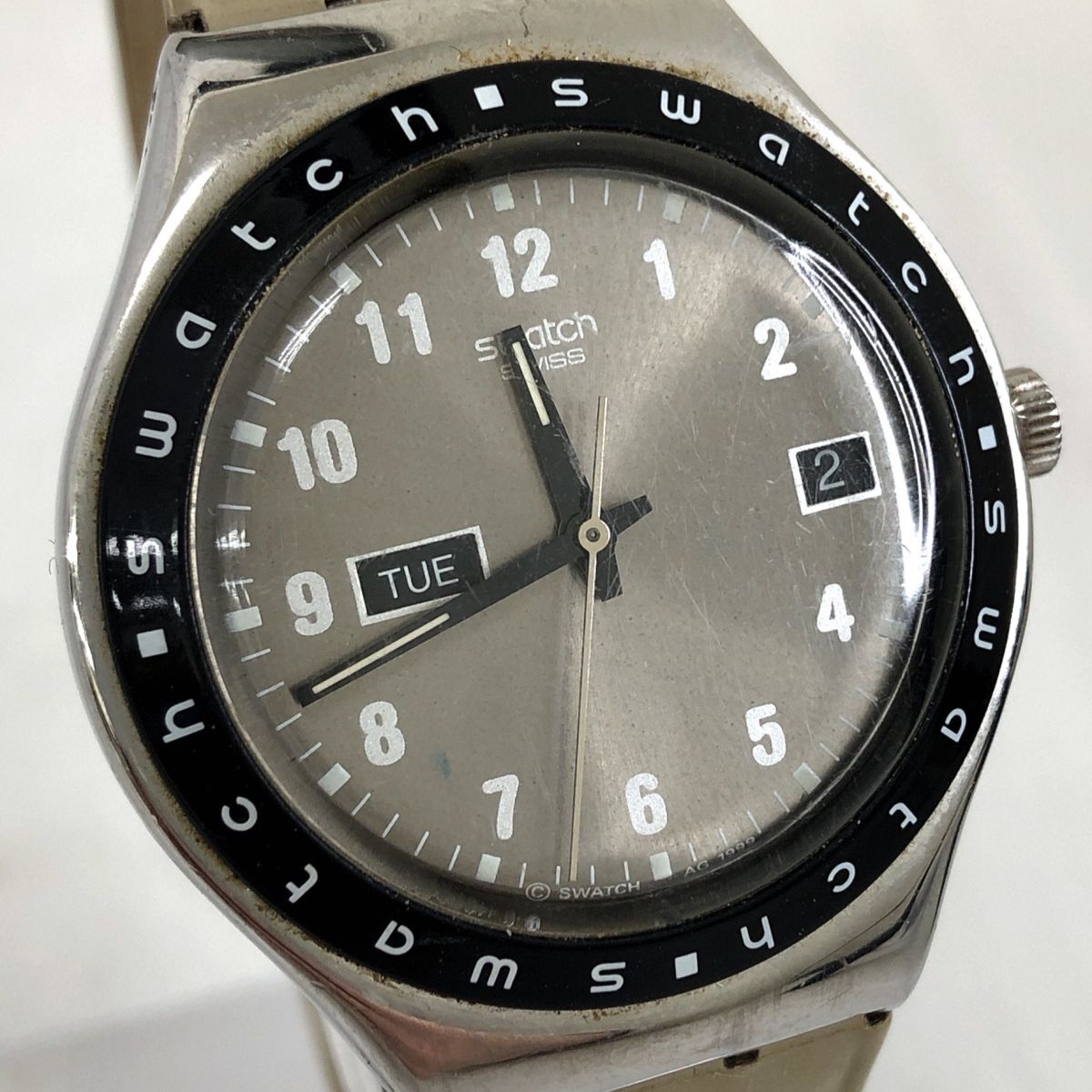 Swatch スウォッチ IRONY アイロニー Mahagany 腕時計 YGS717G クオーツ アナログ ラウンド カレンダー コレクション 電池交換済 動作OK拍卖