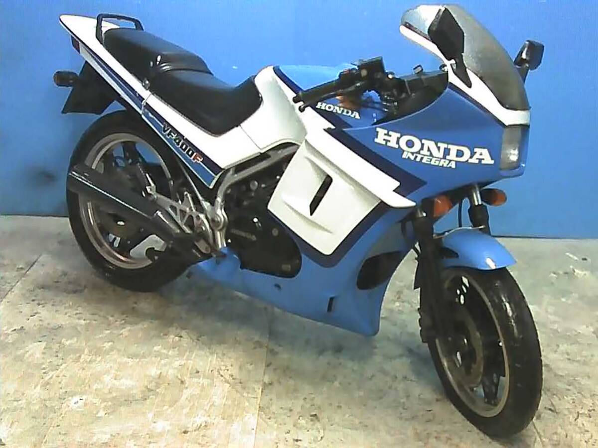 HONDA VF400Fインテグラ 白/青 格安提供車 半額配送キャンペーン クランキング未確認 限定 現状渡し諸経費¥0- 横浜 P-Yard 045-507-6300拍卖