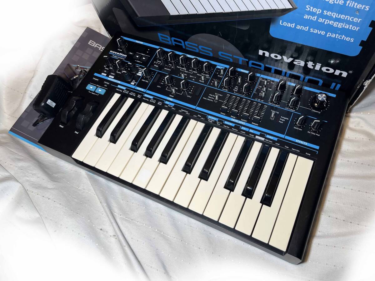♪名機♪Novation Bass StationⅡ シンセサイザー ベースシンセサイザー拍卖