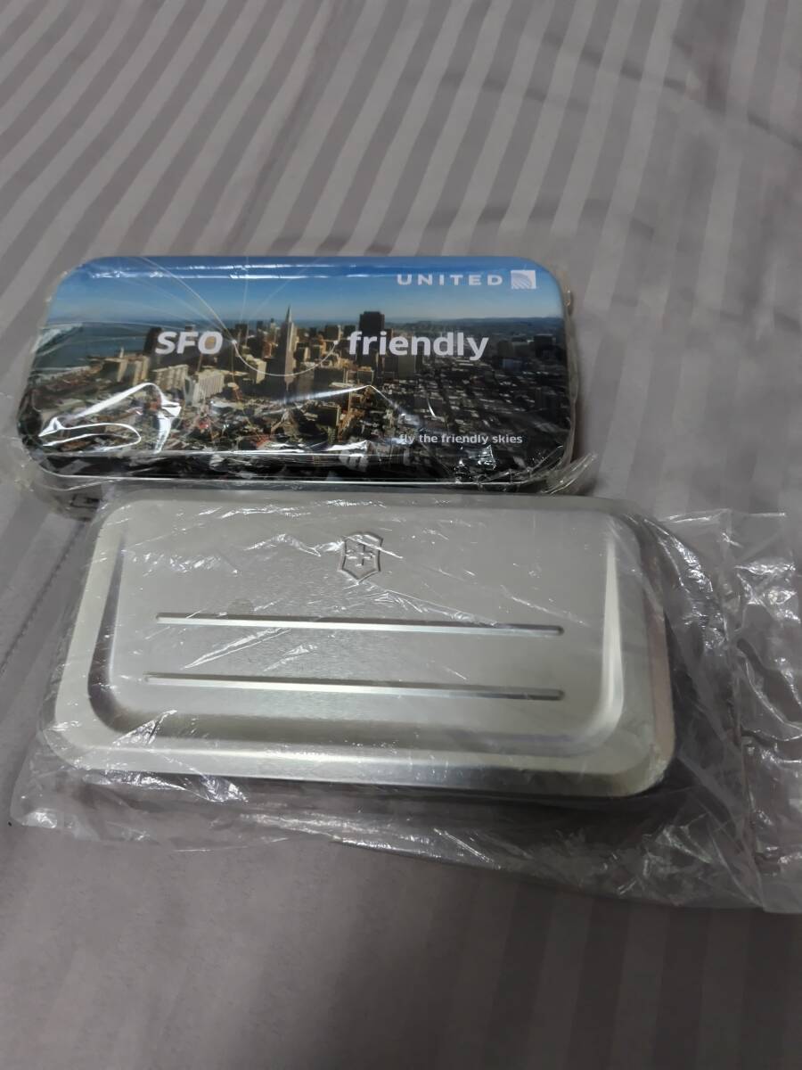 ユナイテッド航空 UNITED & スイス国際航空 SWISS INTER ビジネスクラス アメニティ TIN A 現品限り 拍卖