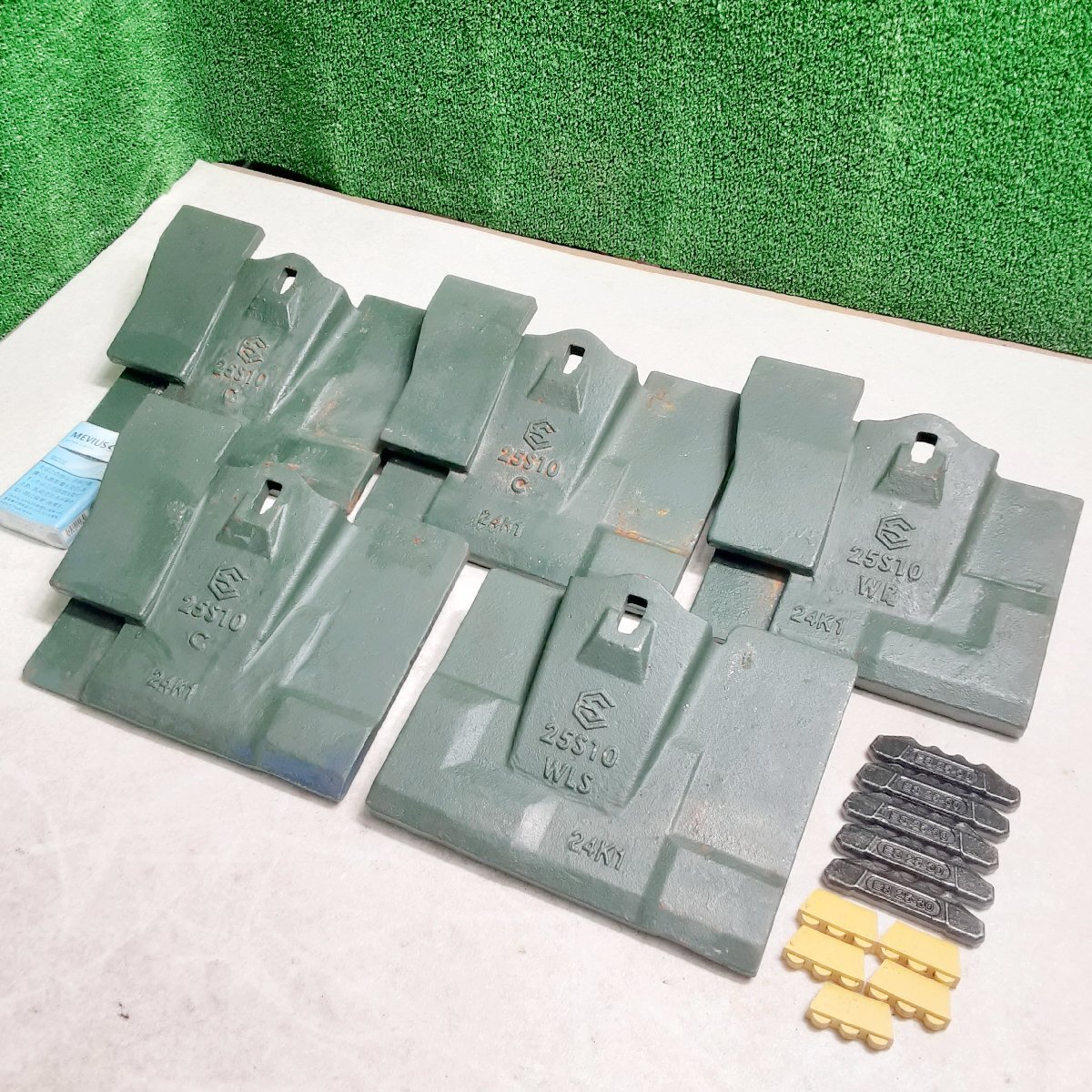予希c122 越後■バケットポイント『E30S』全長:約87cm 強化型ツール盤 ワイドタイプ バケット爪 ★計5個一組セット拍卖