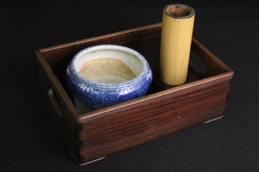 TB526莨盆 火入 灰吹◇在銘/古竹/灰筒/茶道具/木製/美杢/銘木/煙草道具/喫煙具/古民具/木工芸/時代/骨董/古美術/古道具タグボート拍卖