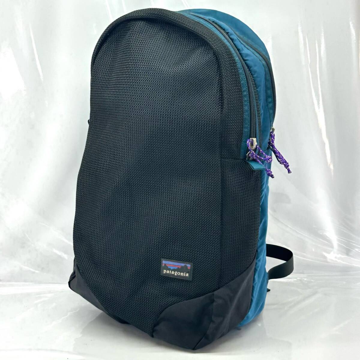 ■patagonia パタゴニア リュック ブラック×ブルー バックパック ナイロン 中古品拍卖