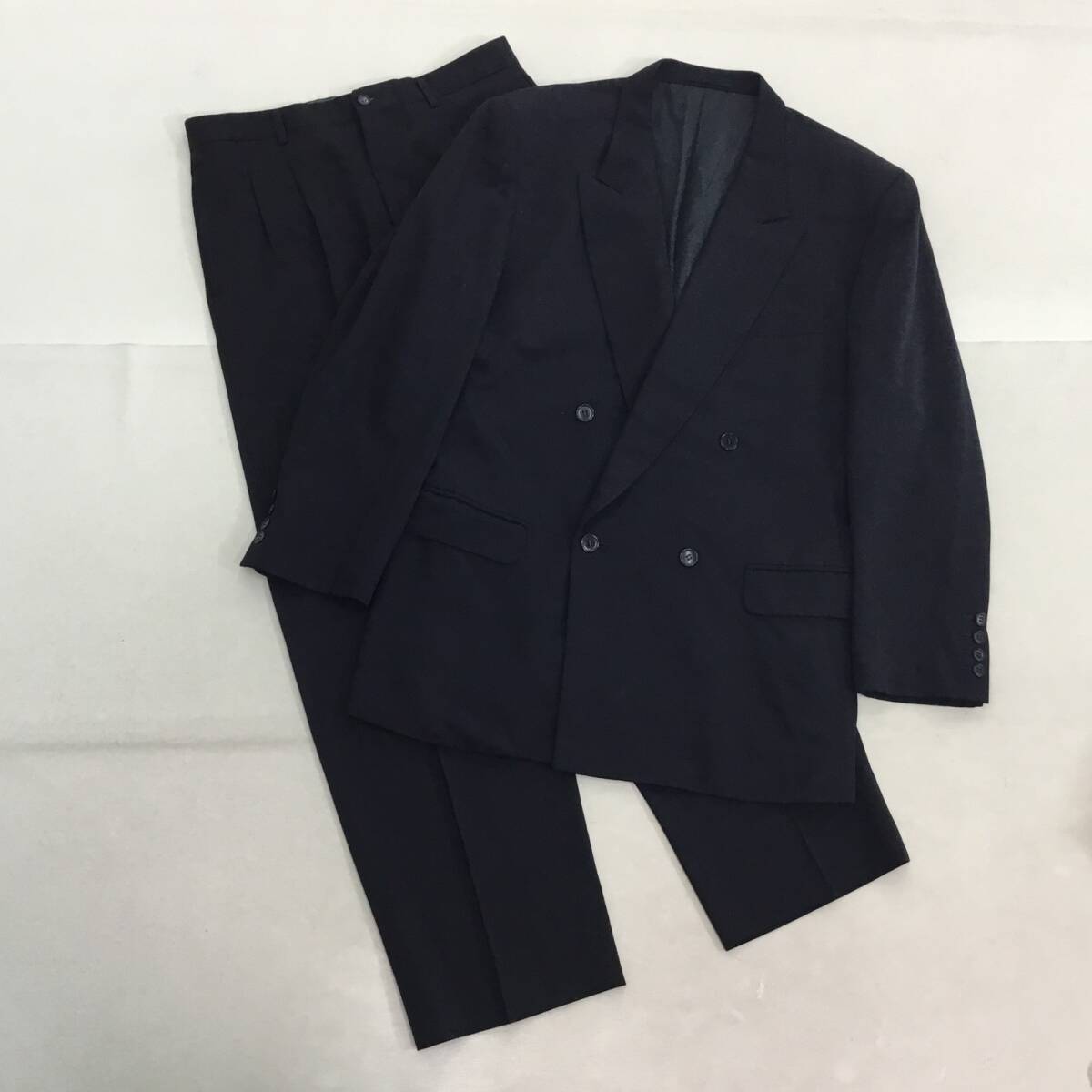 ■日本製 COMME CA DU MODE コムサ・デ・モード セットアップ スーツ ジャケット パンツ ウール ブラック メンズ ダブルボタン拍卖