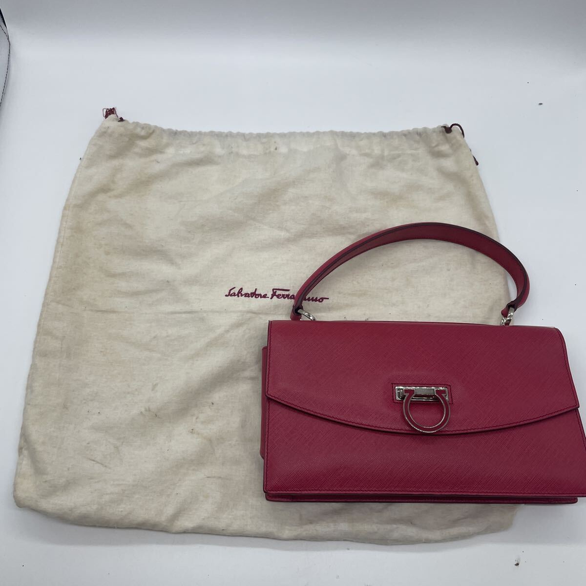 Salvatore Ferragamo サルヴァトーレフェラガモ ハンドバッグ 2way レザー ガンチーニ トップハンドル ピンク 273282拍卖