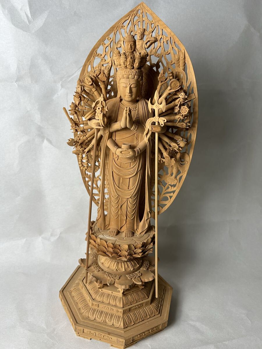 木彫 張偉成 作 十一面千手観音菩薩立像 仏像 仏教美術 精密細工 高さ約39cm 木彫仏像拍卖