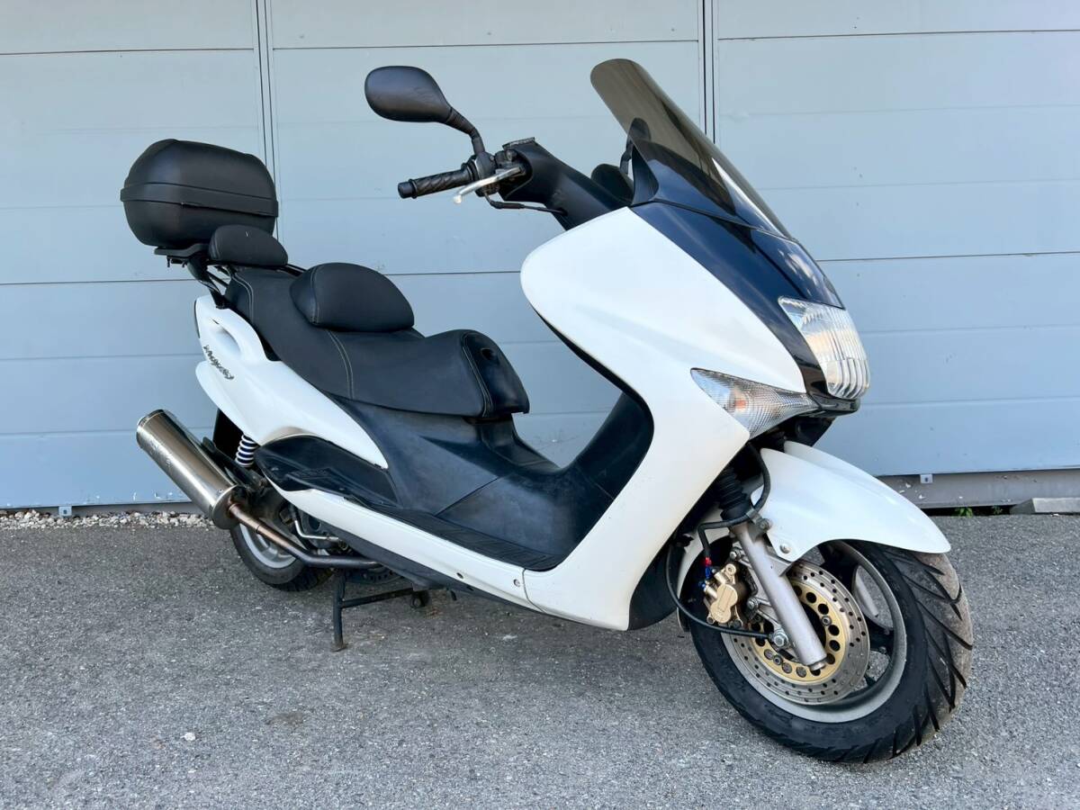 神戸明石発!ヤマハ マジェスティ125FI (LPRSE27108A) ファミリー特約で乗れちゃうオールラウンダー♪検)シグナスアクシス原付二種拍卖
