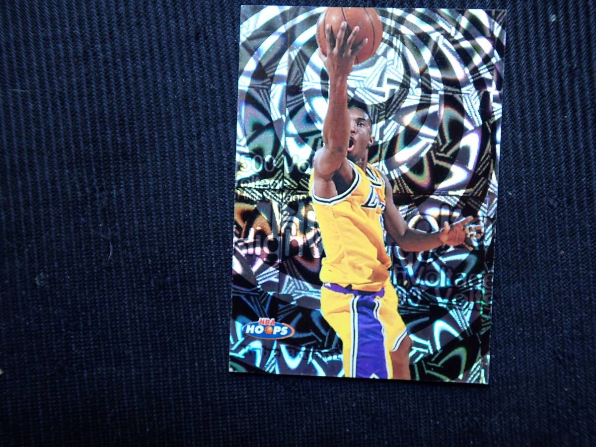 Kobe Bryant 1997-98 Skybox Hoops High Voltage 500 Volts !! #425/500拍卖