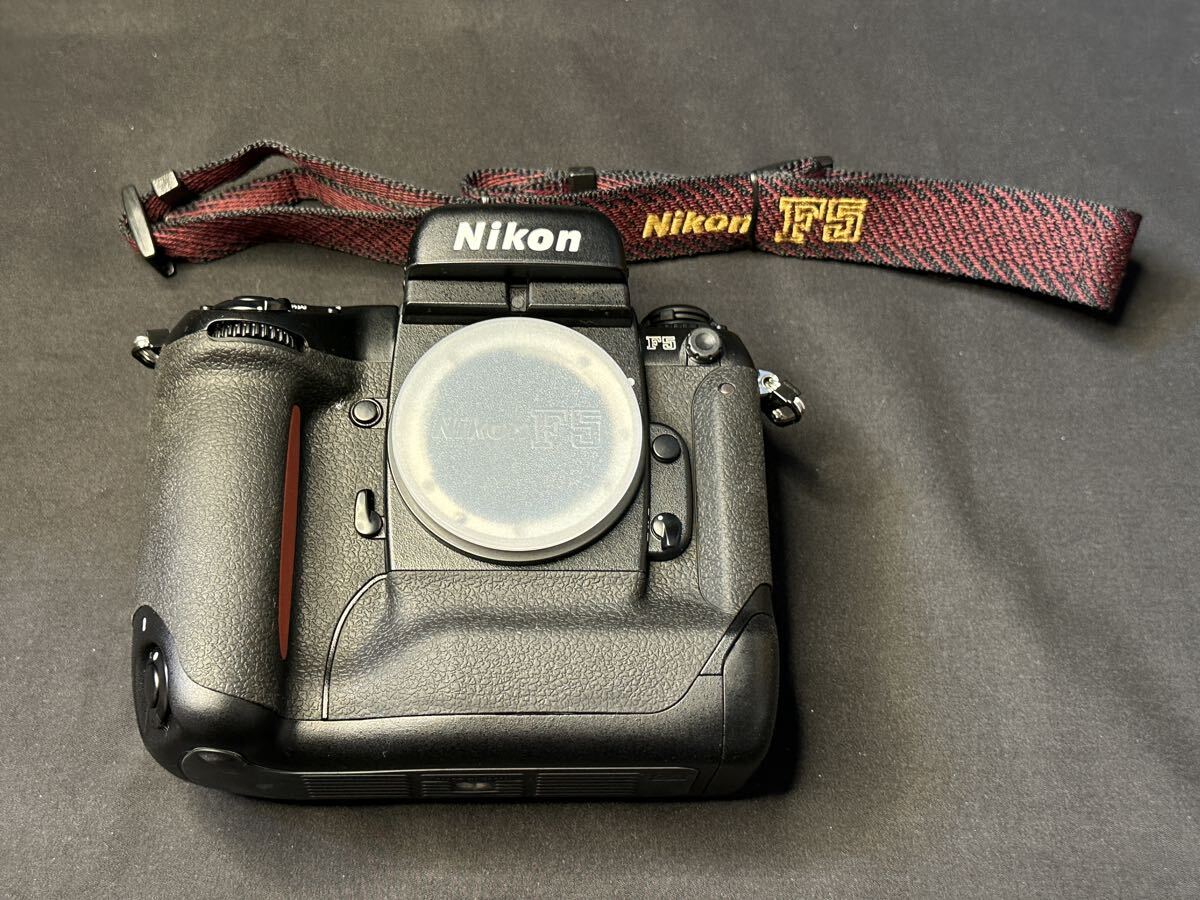 貴重・未使用品 ニコン フィルム一眼レフカメラ Nikon F5 ボディ ブラック拍卖