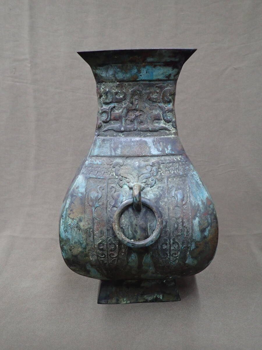 ガンダーラ 古代中国 漢 方形青鬼面手付き壺拍卖