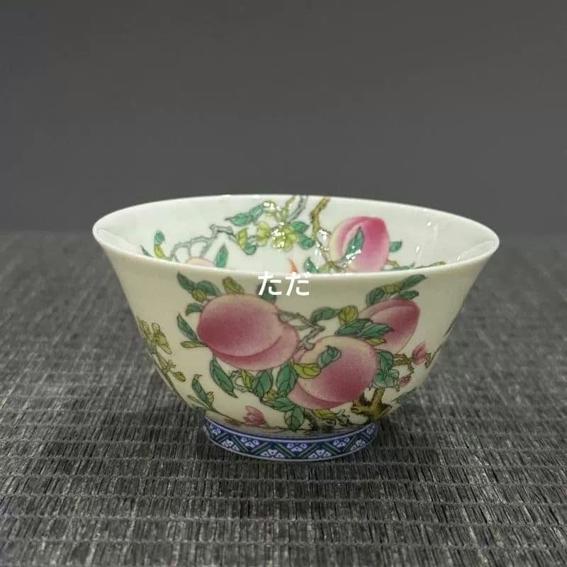 景徳鎮 琺瑯彩寿桃主人杯 湯飲み 茶道具 新品未使用拍卖