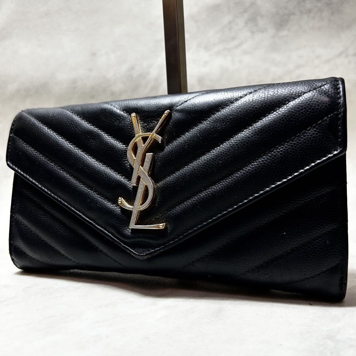 SAINT LAURENT サンローラン カサンドラ キャビアスキン キルティング 長財布 ブラック拍卖