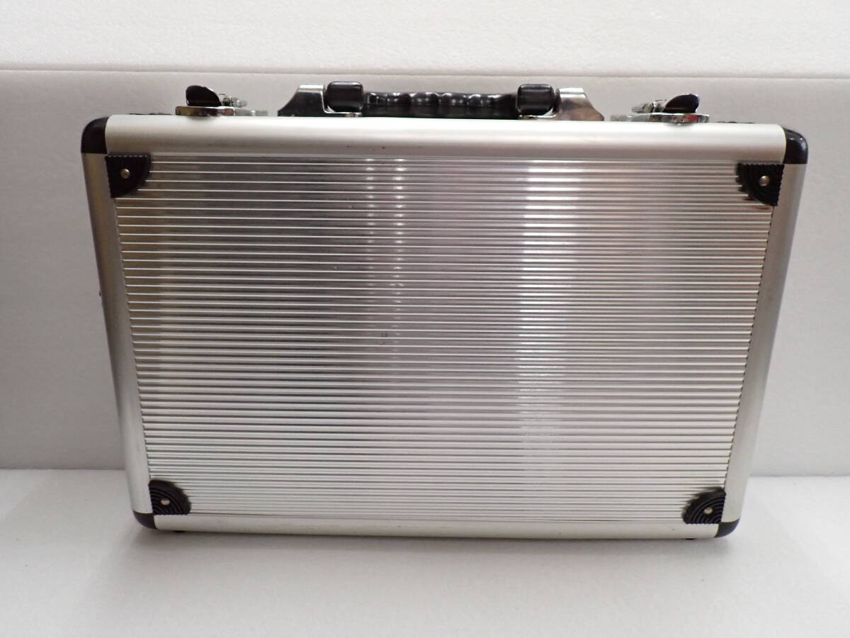 アルミ アタッシュケース 収納バッグ 鍵付き E2-MB拍卖