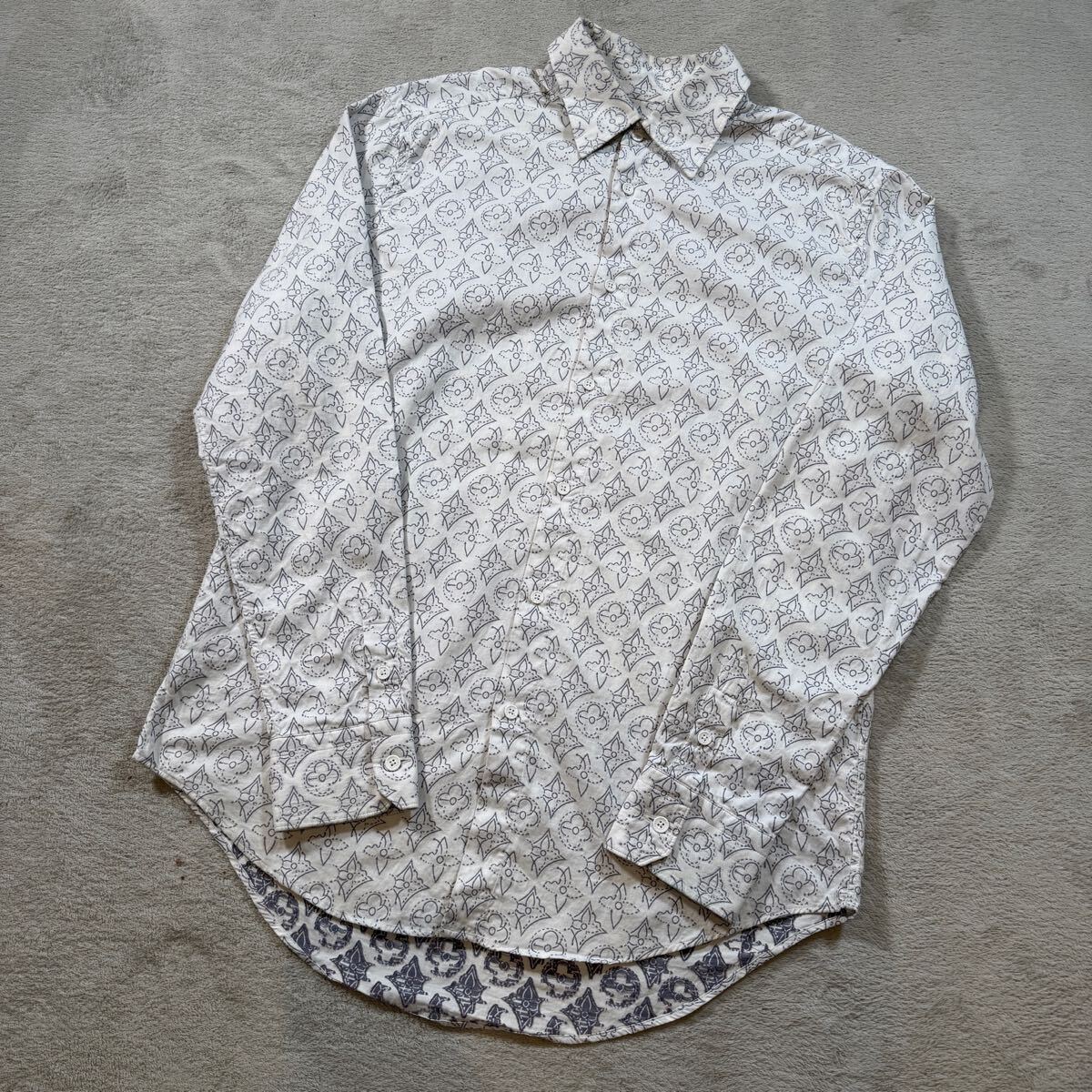 1円 極美品 LOUIS VUITTON ルイヴィトン モノグラム フラワーパターン 長袖シャツ 総柄 ホワイト RM212Q E04 HLS43W Lサイズ 18203拍卖