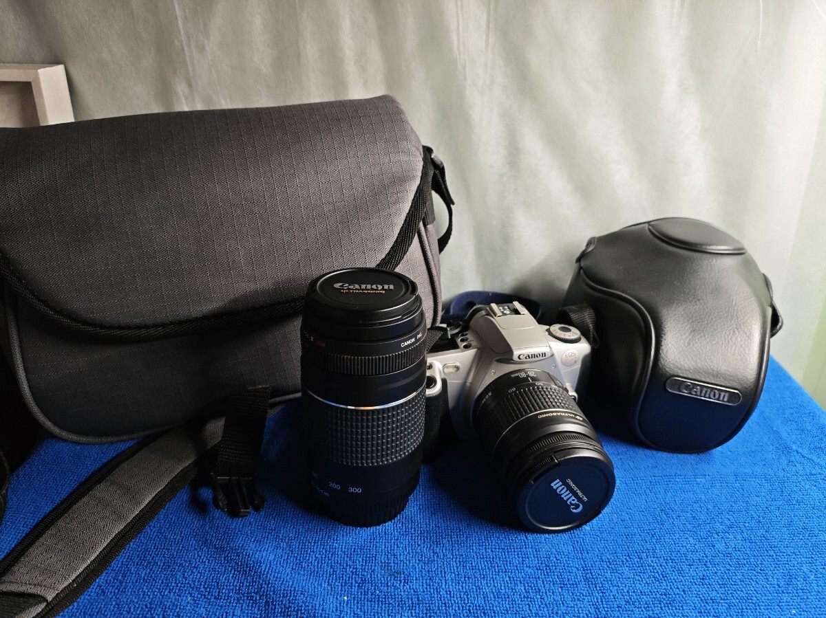 (1円スタート) Canon キャノン EOS Kiss III 一眼レフ フィルムカメラ 望遠レンズ 収納カバン 動作未確認 レンズセット拍卖
