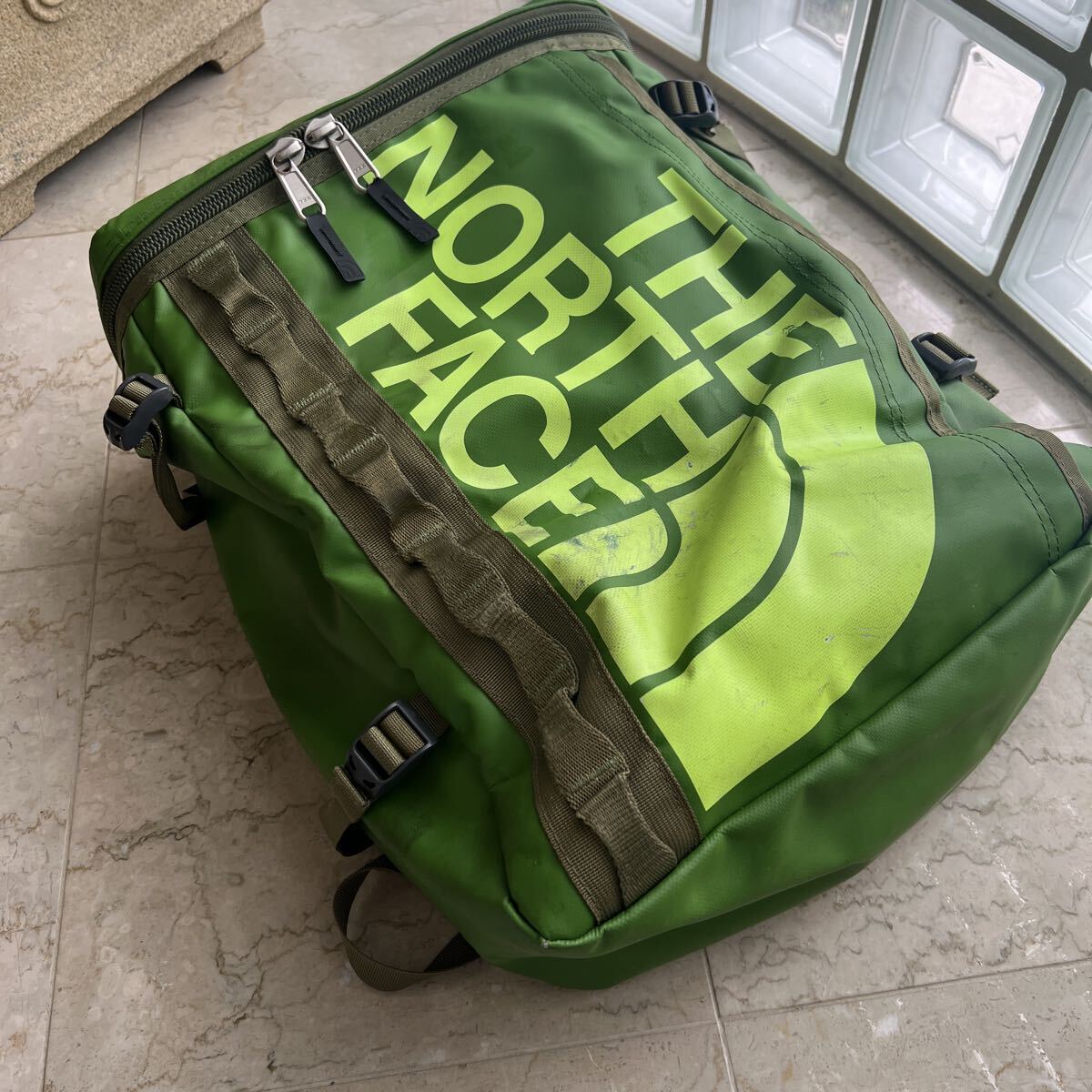 THE NORTH FACE ノースフェイス★ グリーン リュック USED♪k カーキ拍卖