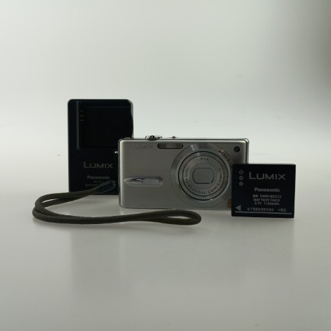 Panasonic LUMIX DMC-FX9 Silver コンパクトデジタルカメラ拍卖