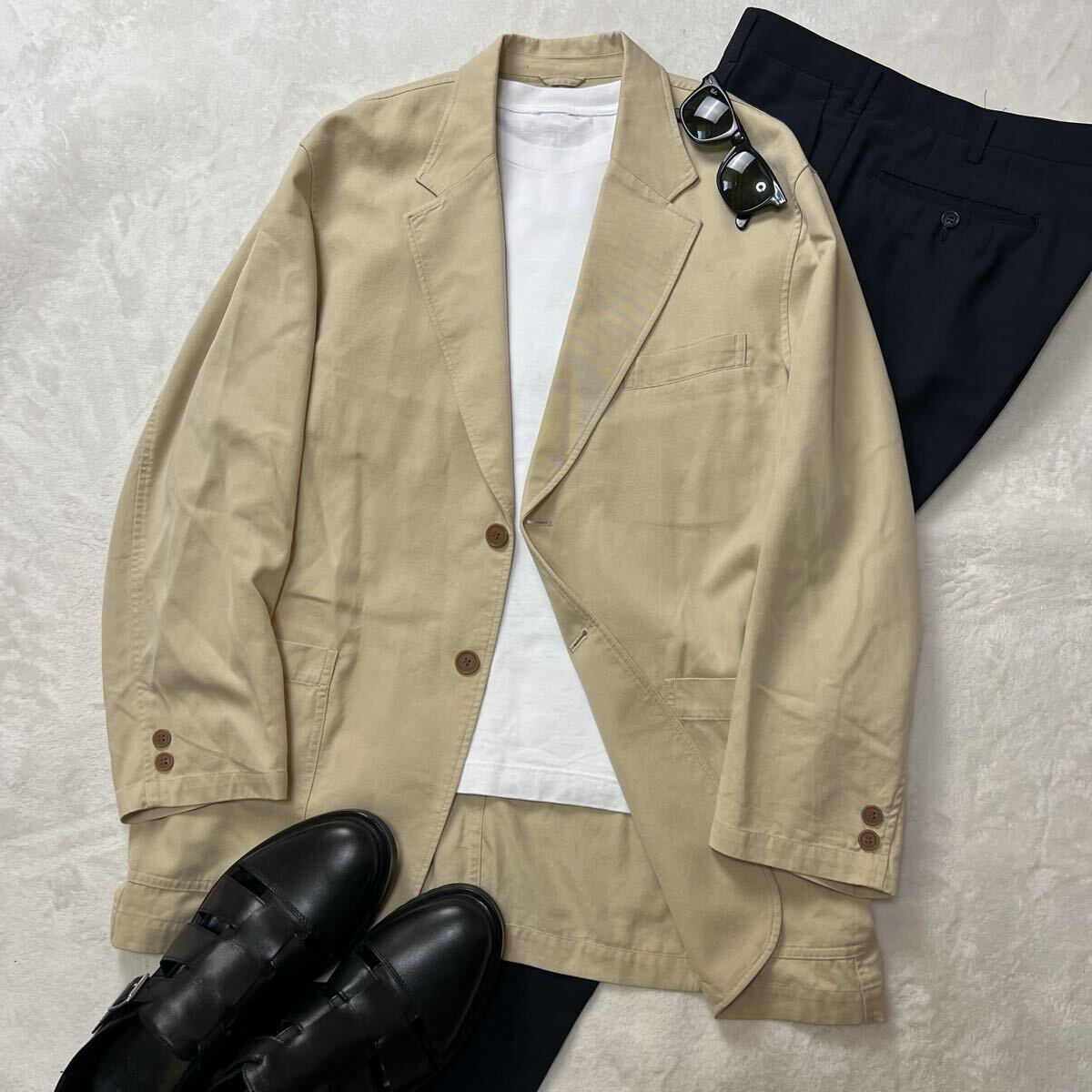 極美品 3L〜2XL 大きいサイズ DIVISARMO テーラードジャケット アンコン仕立て ベージュ パッチポケット 2ボタン 春夏向け拍卖
