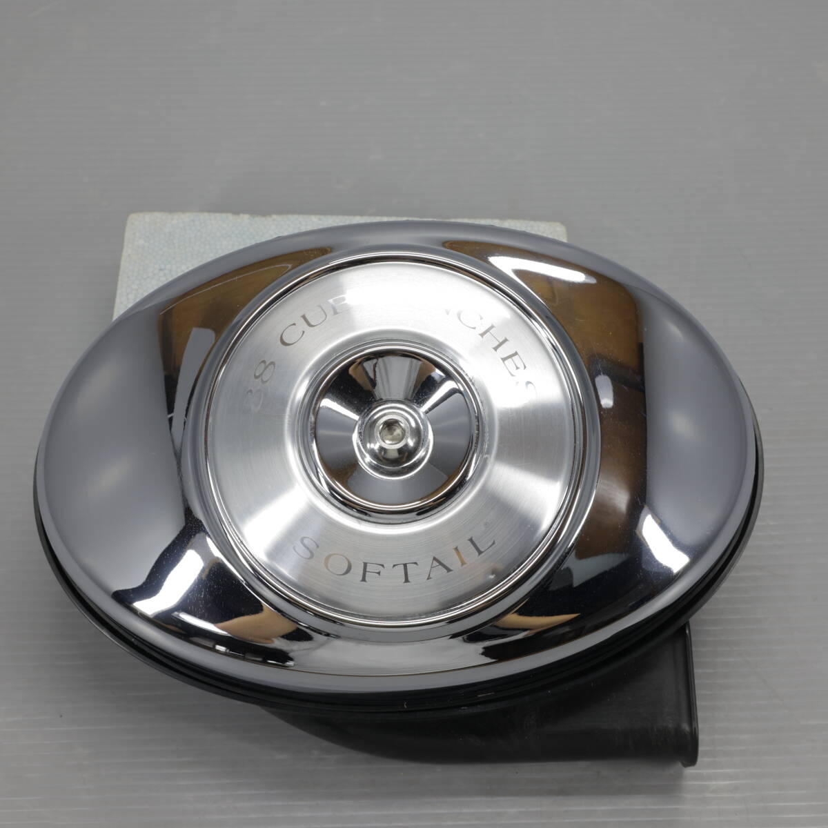 Harley-Davidson ハーレー ソフテイル FLSTN1450 88CUBICINCHES エアクリーナーカバー ボックス クローム 29582-01B 260301A815拍卖