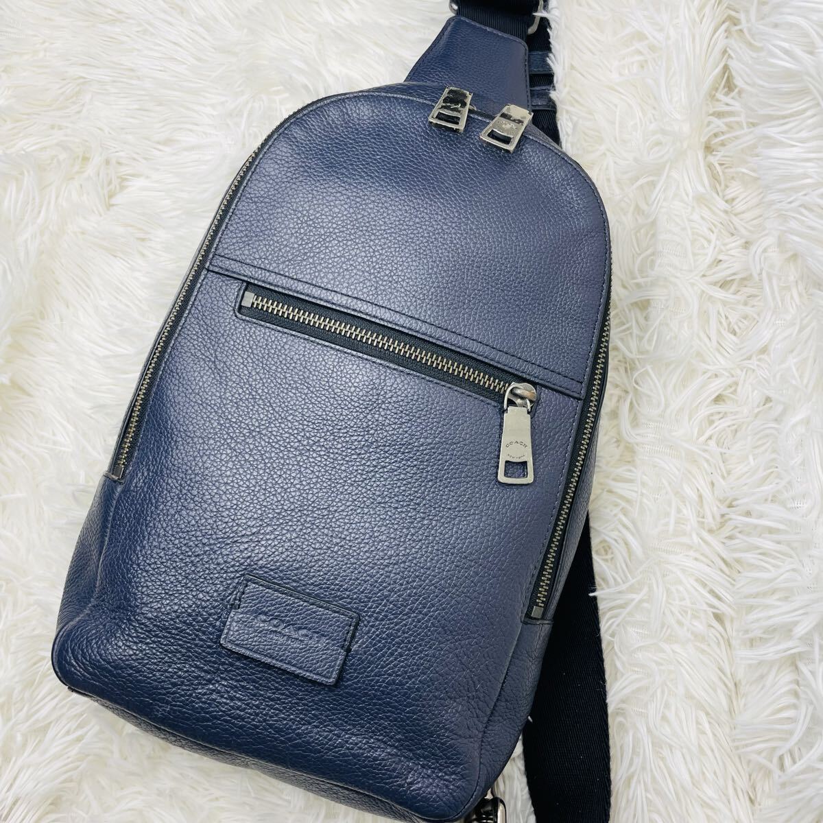 コーチ COACH ボディバッグ 本革 ショルダーバッグ レザー ネイビー 紺 クロスボディ 斜め掛け拍卖
