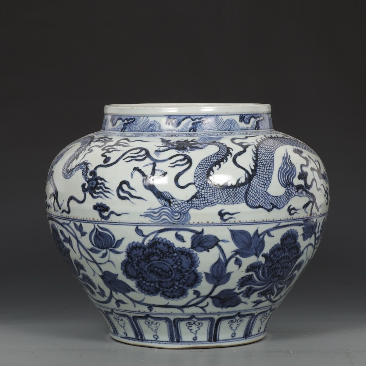 中国古美術 元時代 青花 龍 罐 壺 唐物 置物 時代物 古玩 骨董品 当時物 高さ18cm h14拍卖