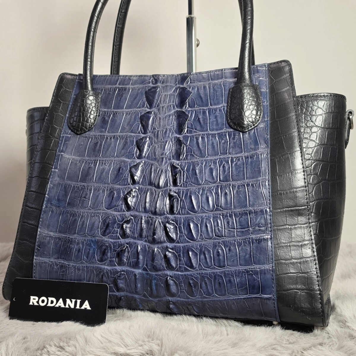 本物 RODANIA ロダニア クロコダイル ホーンバック ハンドバッグ ネイビー×ブラック 付属品欠品あり 本革 ワニ革 鰐革 ブルー カイマン拍卖