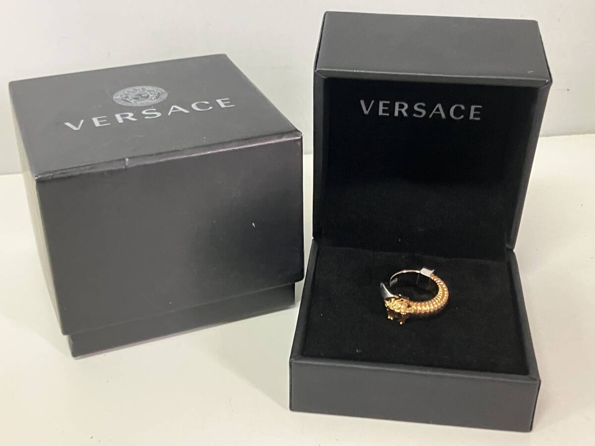 Lj18◆VERSACE ヴェルサーチ◆リング 指輪 メデューサ ゴールド×シルバー コンビカラー ケース付き アクセサリー拍卖