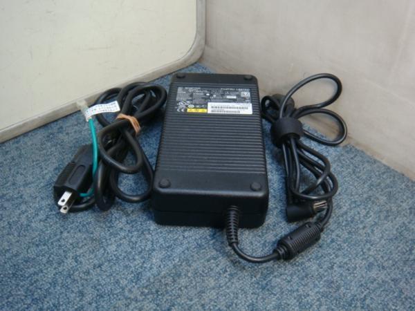 美品 純正富士通 ACアダプター 19V~11.05A FMV-AC328 動作保証 NH90/DN CELSIUS H910対応拍卖