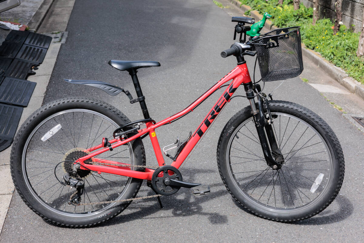 TREK(トレック)ジュニア向けマウンテンバイク「Precaliber 24(プレキャリバー 24)8段変速 サスペンション搭載モデル」拍卖