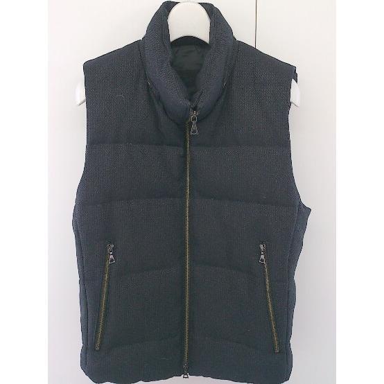 ◇ COMME CA COMMUNE コムサコミューン 中綿 ジップアップ ベスト サイズM チャコールグレー系 メンズ拍卖