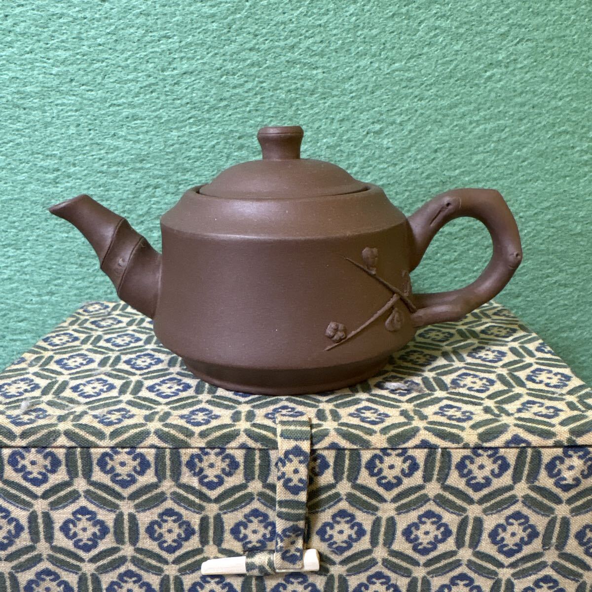 a2 未使用 中国宜興 紫砂急須 梅花 唐物茶壺 古玩 骨董 朱泥 茶道具 煎茶道具 中国拍卖