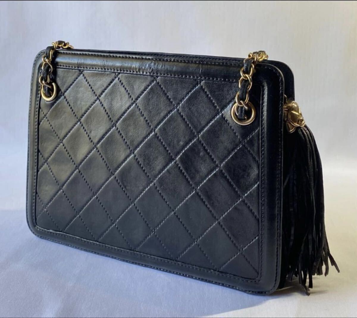 CHANEL ヴィンテージ フリンジ付きチェーンショルダーバッグ ブラック 13番台 シリアルシール ギャランティーカードあり拍卖