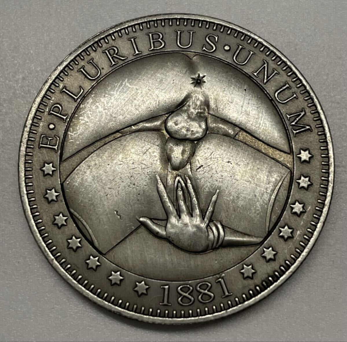 モルガン銀貨 1ドル 1881年 アメリカ 古銭 コイン 骨董品 アメリカ 貿易銀 1ドル 硬貨 イーグル 古銭 竜 銀貨 コイン拍卖