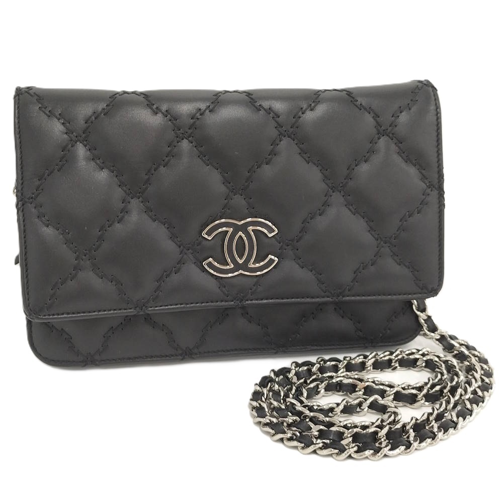 CHANEL ウルトラステッチ チェーンウォレット シルバー金具拍卖