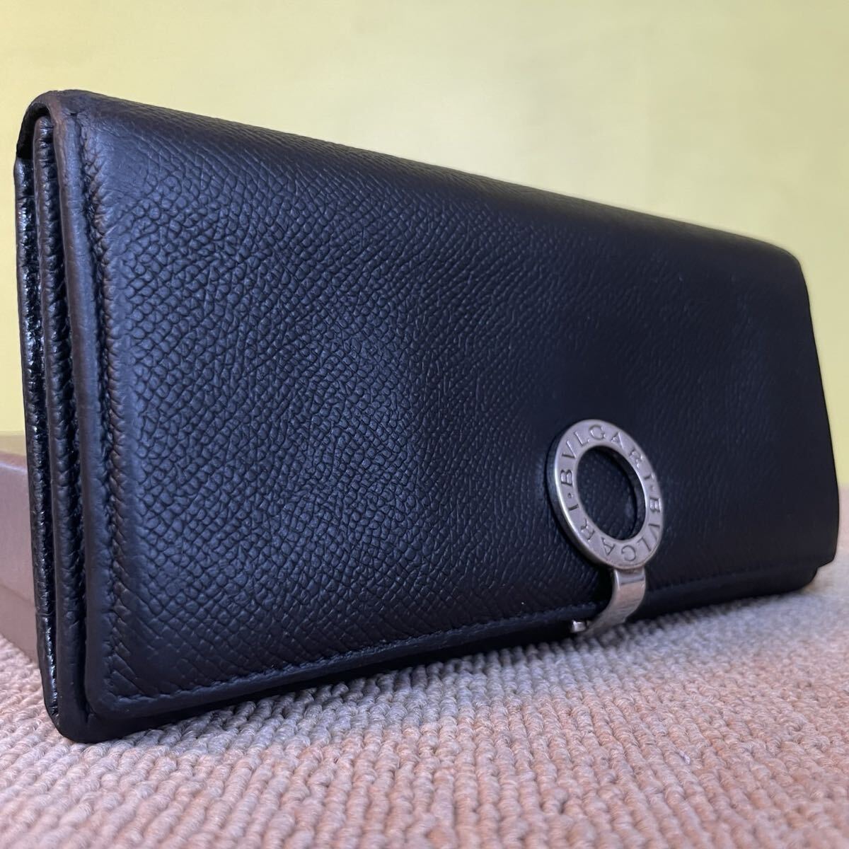 一円 レアモデル 美品 BVLGARI ブルガリ ビーゼロ ロングウォレット 長財布 二つ折り 財布 ブラック 黒 オールブラック拍卖