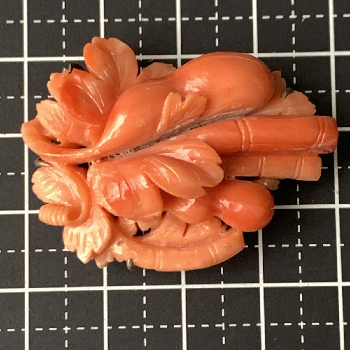 10g 珊瑚 帯留め 和装小物 ヴィンテージ アクセサリー サンゴ さんご 1円 1スタ 花 ボタニカル コーラル拍卖