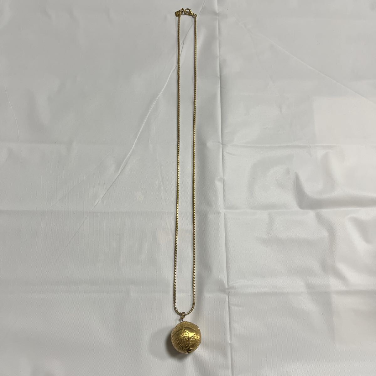 【極美品】超希少/激レア ANNE KLEIN アンクライン ロングネックレス 地球儀 ゴールド アクセサリー 送料600円拍卖