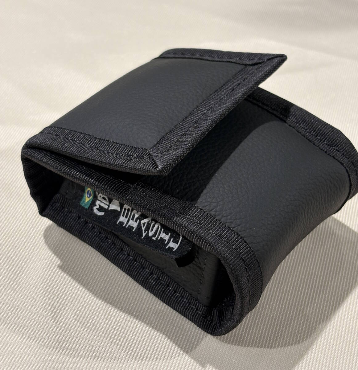 ♪【 新品未使用 】マーカスボナ ホルン用マウスピースポーチ(3本用) 特注レザー「ブラックレザー」 【送料込】♪拍卖