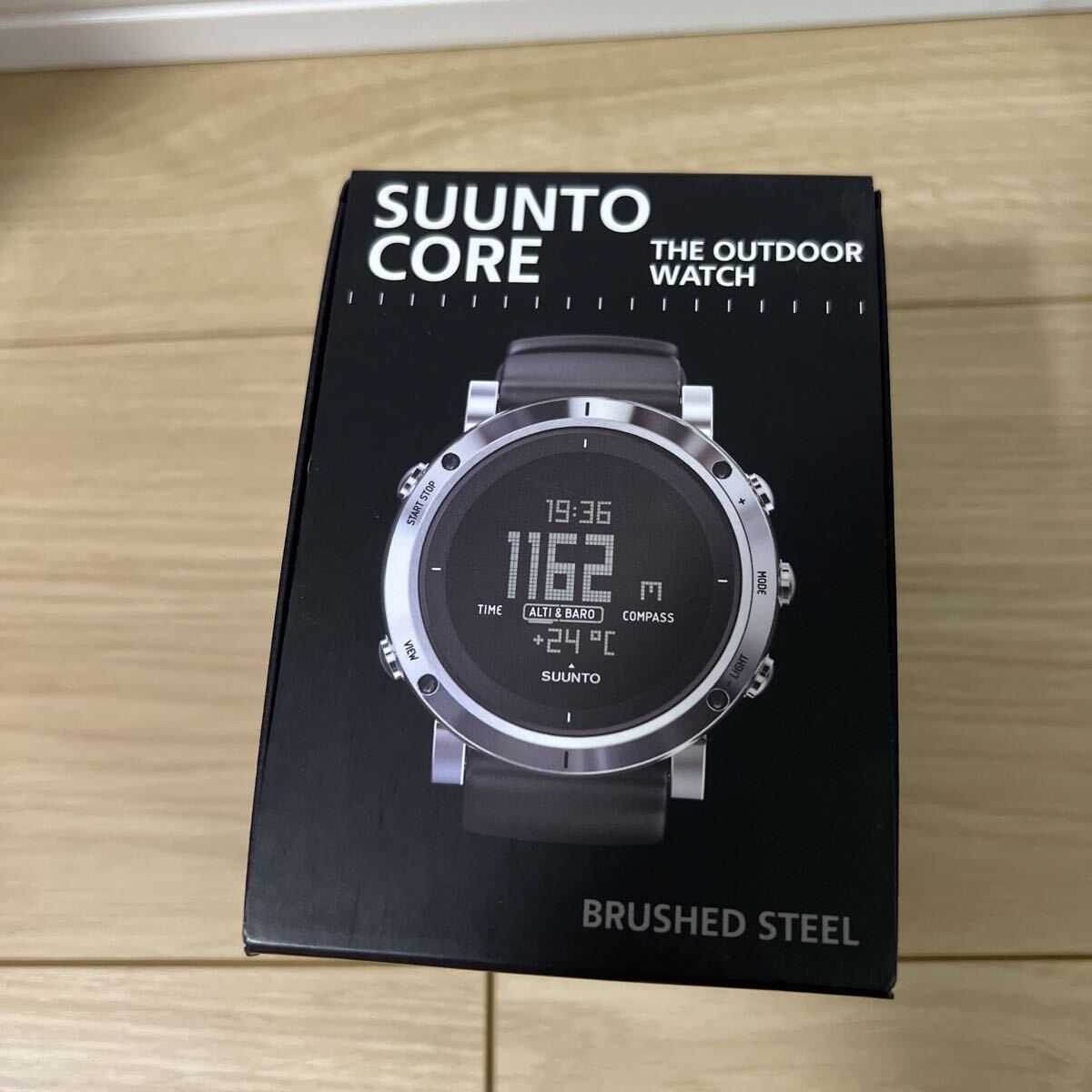スント コア SUUNTO CORE 腕時計 ブラッシュド スティール BRUSHED STEEL アウトドアウォッチ SS020339000拍卖