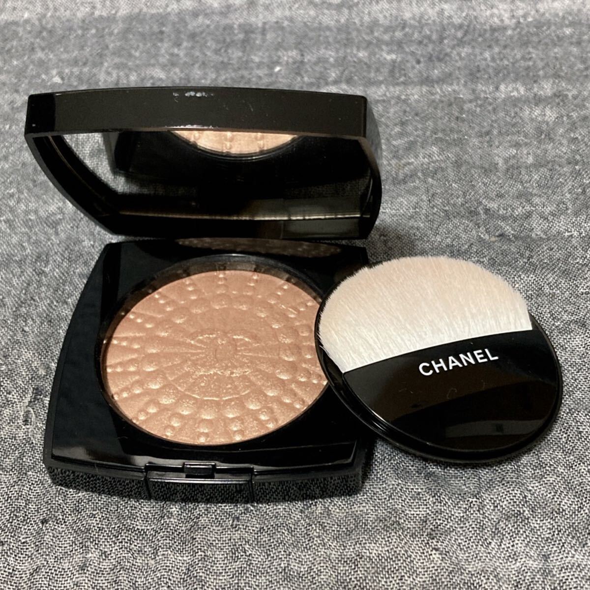 G6F026◆新品同様◆ シャネル CHANEL ペルルドゥルミエール フェイスパウダー 8g拍卖