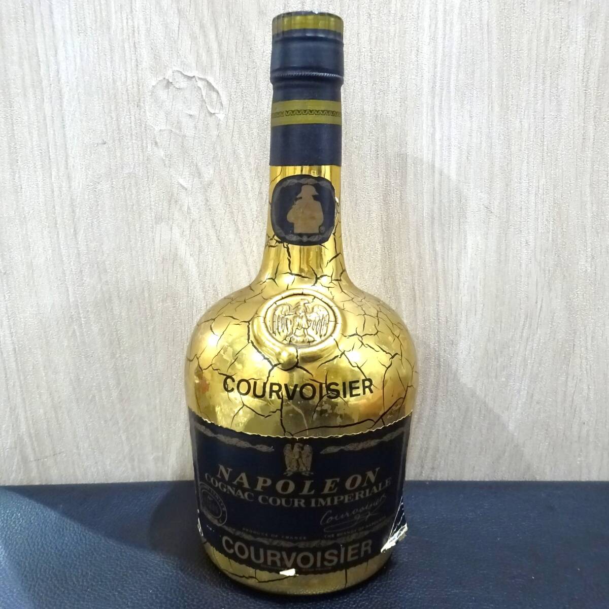 1円~ 未開栓 COURVOISIER クルボアジェ NAPOLEON ナポレオン クール インペリアル コニャック 700ml 40度 ゴールド ブランデー拍卖