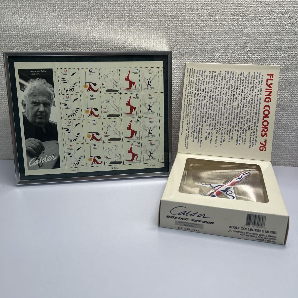 【2525-79】アレクサンダー・カルダー 記念切手(額装)& ブラニフ航空 1/400 限定モデル機 セット Alexander Calder Flying Colors '76 拍卖