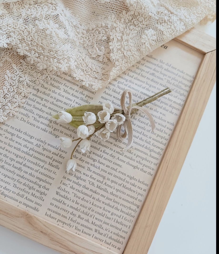 染め布花 *シンプル・すずらんのコサージュ ハンドメイド プレゼント拍卖