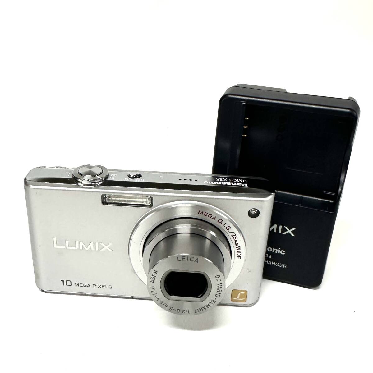 1円~ 6TA17330526 Panasonic パナソニック LUMIX コンパクトデジタルカメラ デジカメ 充電器付き DMC-FX35 通電確認 撮影未確認 現状品拍卖
