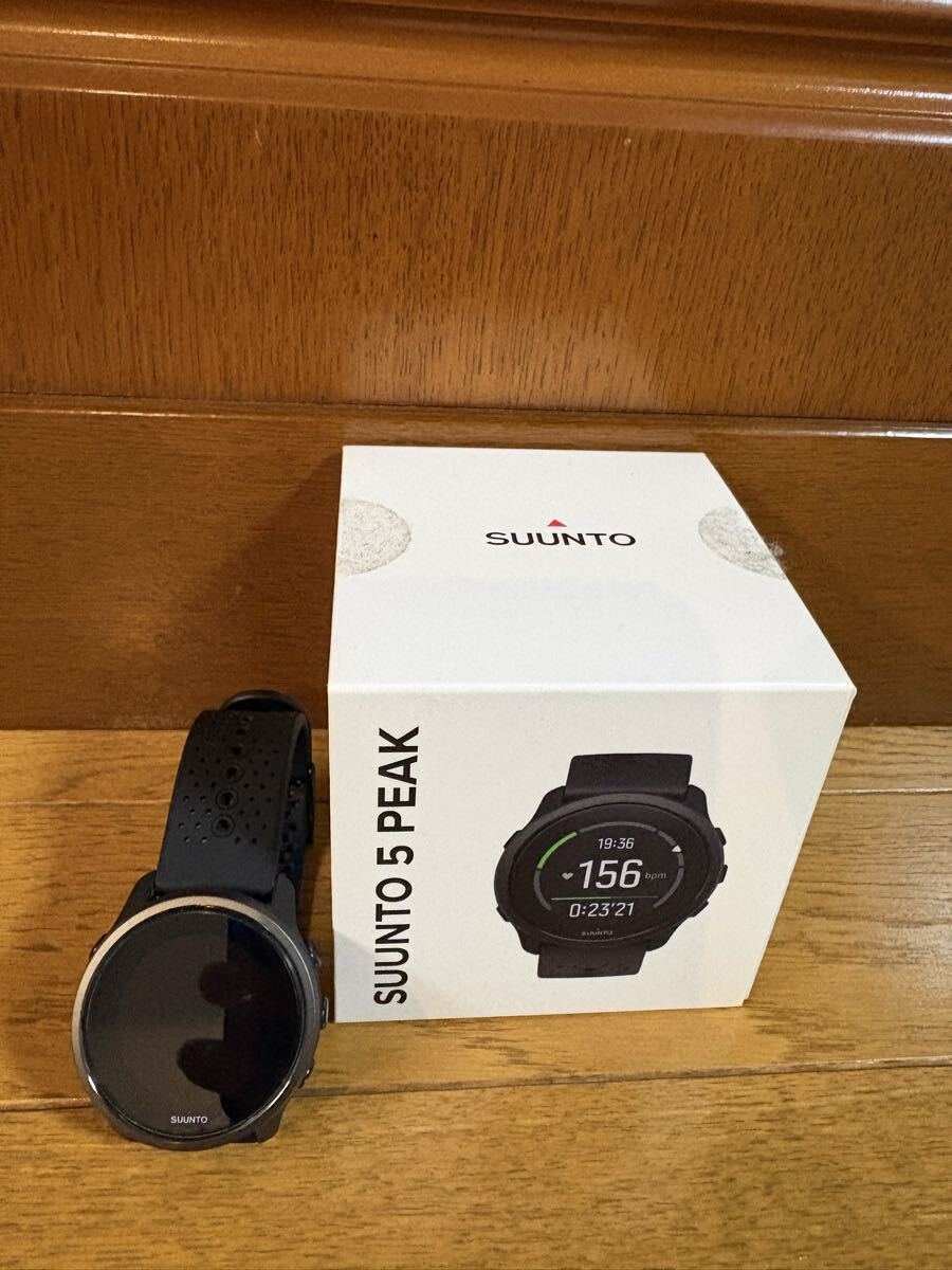 Suunto 5 peak ALL BLACK 本体 USB充電ケーブル 元箱付き 中古美品拍卖
