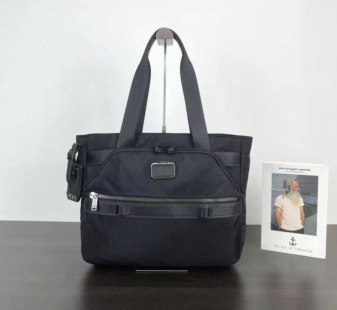 TUMI ALPHA BRAVO チャオトゥミ アルファトートバッグ ビジネスバック ブリーフケース拍卖
