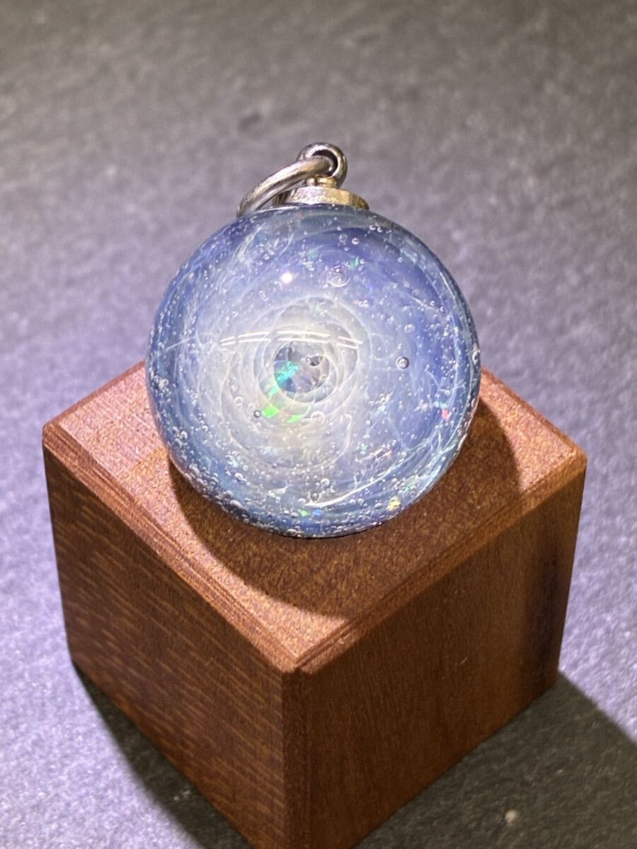 【JINガラス】宇宙 螺旋 ペンダントトップ ガラス細工拍卖